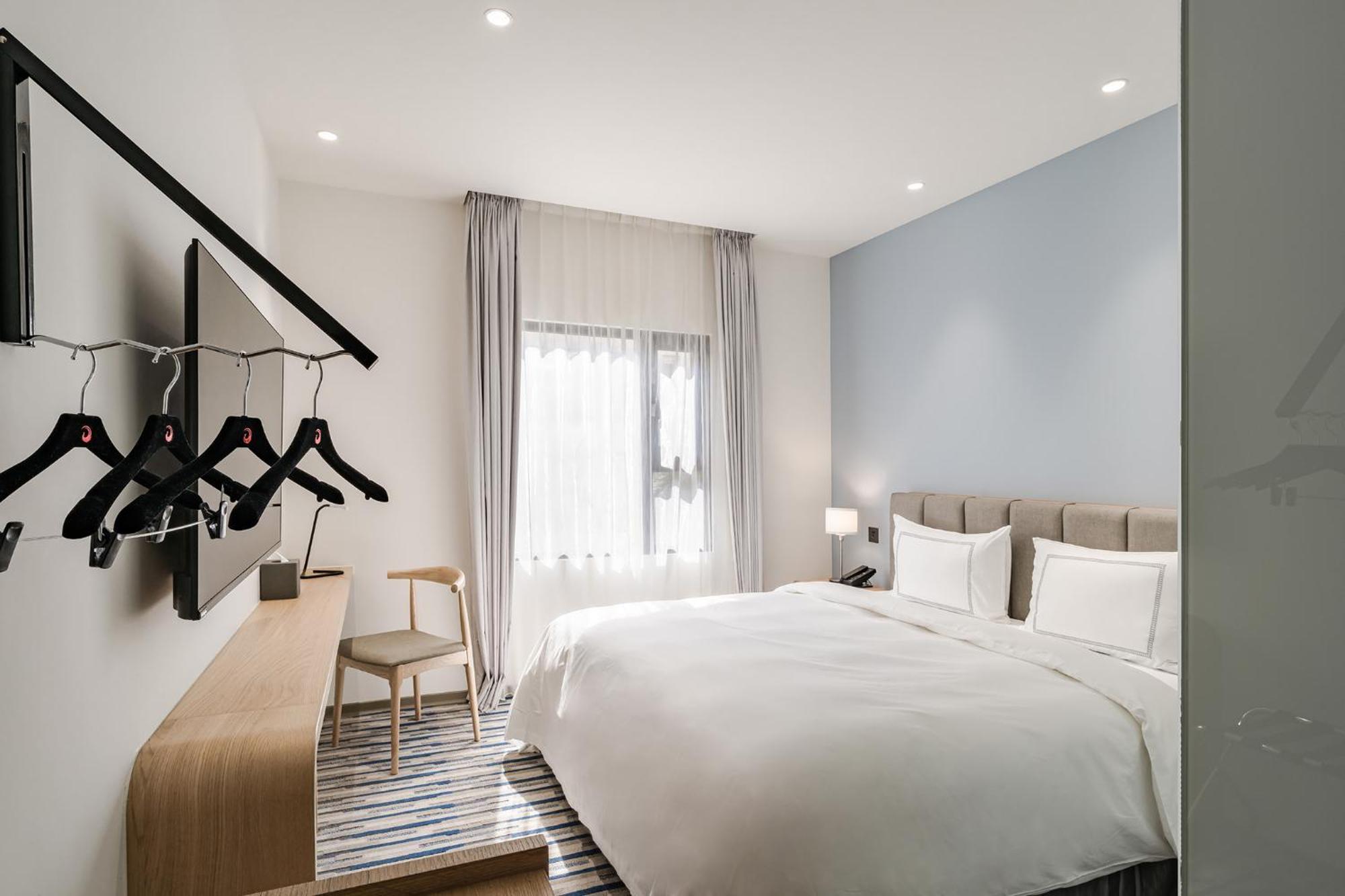 Phoenix Hotel Тайджун Екстериор снимка